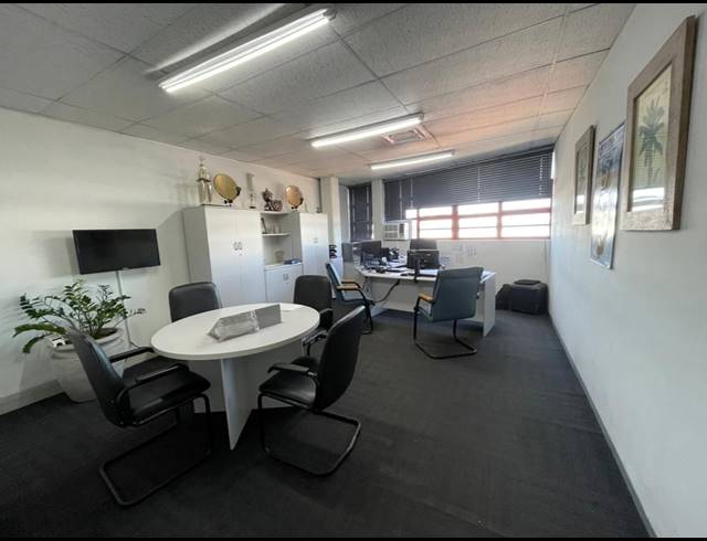 5,751M² BUSINESS CENTRE FOR SALE IN MORNINGSIDE